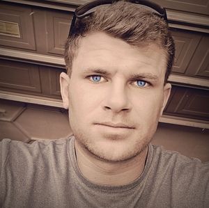 Meet your Posher, Aaron